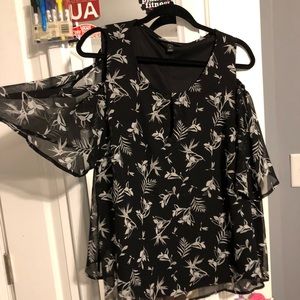 NEVER WORN Lane Bryant cold shoulder top